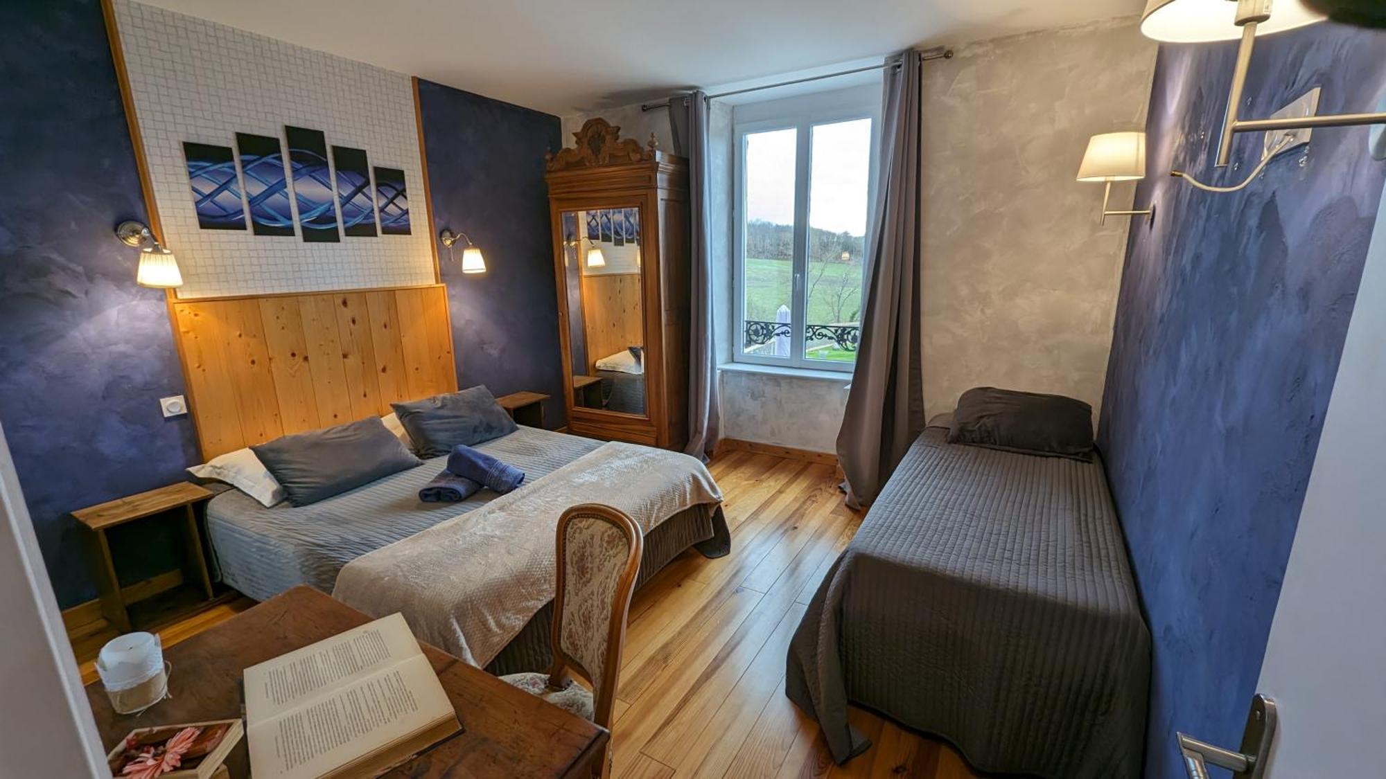 Chambres Et Tables D' Hotes Manglieu Exterior photo